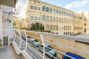Φωτογραφία από το άλμπουμ του Modern apartment direct access to Sliema beaches στη Σλιέμα