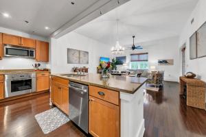 Galeriebild der Unterkunft Red, White & Blue at Redfish Village in Santa Rosa Beach