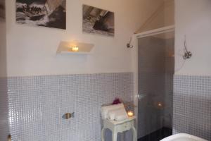 Ένα μπάνιο στο Chic Villa Antonina T6 2 BedroomApartment sleeps 6 +21 φωτογραφίες
