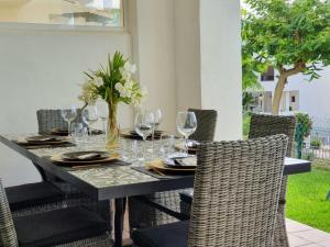 Część wypoczynkowa w obiekcie 2305 - Luxury villa with sea view and pools