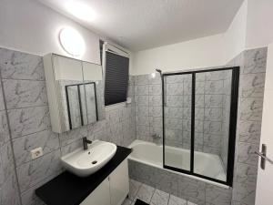 Afbeelding uit fotogalerij van Ferienwohnung am Knoops Park in Bremen