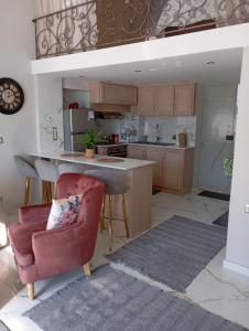 Kuchyň nebo kuchyňský kout v ubytování Petrakis home