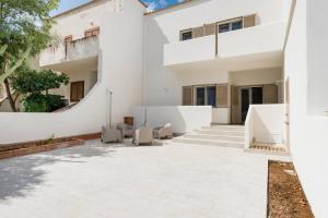 Το κτήριο όπου στεγάζεται  η βίλα