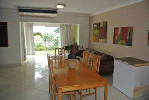 Гостиная зона в St Lucia Stays