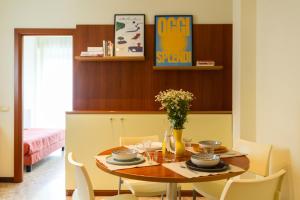 A seating area at Residence Sabrina