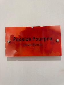 Fotografie z fotogalerie ubytování Love Room Passion Purple v destinaci Balaruc-le-Vieux