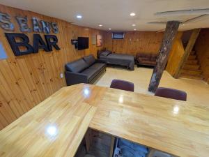 Afbeelding uit fotogalerij van Sean's Bar - Private Apartment in Winchester +25 foto's