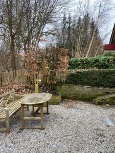 Ein Garten an der Unterkunft La Métairie