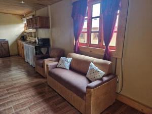 Η κουζίνα ή μικρή κουζίνα στο Villa Alemana +8 φωτογραφίες