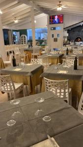 Restaurace v ubytování Hotel Borina by Isola dei sapori
