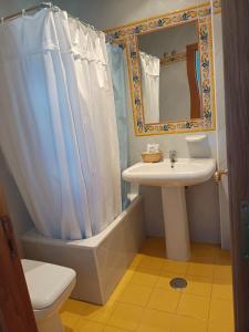 Koupelna v ubytování Hotel Pico Espiguete
