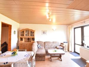 Ein Sitzbereich in der Unterkunft Snug Apartment in Kröpelin Germany