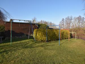Ein Garten an der Unterkunft Snug Apartment in Kröpelin Germany