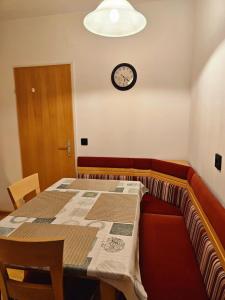 Prostor za sedenje u objektu Apartment Wohnung Mönichkirchen