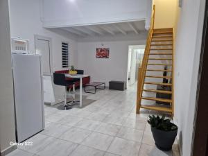 Kuchyň nebo kuchyňský kout v ubytování Villa COEUR KERA