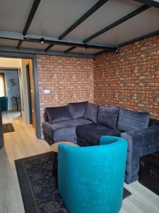 Ruang duduk di Apartman Duga