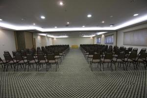 Konferenční prostory v ubytování Flat Hotel Slaviero Guarulhos + 19 fotografií
