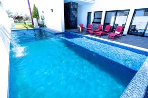 Der Swimmingpool an oder in der Nähe von Casita Nodin