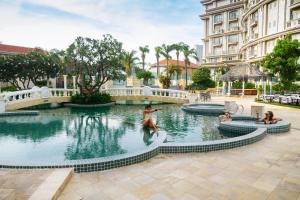 Swimmingpoolen hos eller tæt på The IMPERIAL Vung Tau Hotel