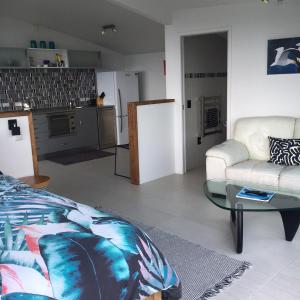 Kuchyň nebo kuchyňský kout v ubytování The Nikau Loft + 12 fotografií