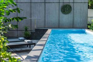 Bazén v ubytování TUI BLUE Maduzi Hotel Bangkok nebo v jeho okolí