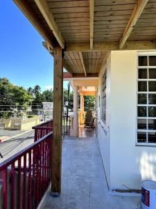 Μπαλκόνι ή βεράντα στο WG BEACH HOUSE internet remote Work dual Hammocks