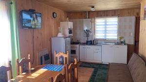 Nhà bếp/bếp nhỏ tại Cabañas Rukafun 1