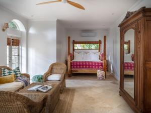 Φωτογραφία από το άλμπουμ του Villa Jamille - Stunningly Designed Villa with Pool, Sauna, & Ocean Views σε Port Antonio