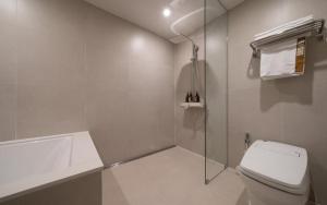 Koupelna v ubytování Incheon Browndot Hotel Nonhyeon Soraepogu