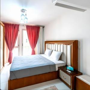 Ένα ή περισσότερα κρεβάτια σε δωμάτιο στο Marassi Marina VIP +23 φωτογραφίες
