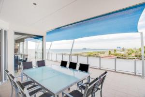 Balkón nebo terasa v ubytování Spinnakers by Rockingham Apartments