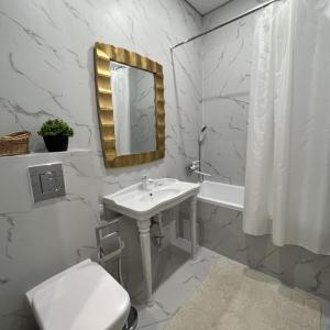 Et badeværelse på Шахтеров 68 супер жилье