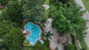 Bazén v ubytování The Solluna Resort nebo v jeho okolí