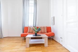 Część wypoczynkowa w obiekcie Simple Apartment near Wiener Stadthalle