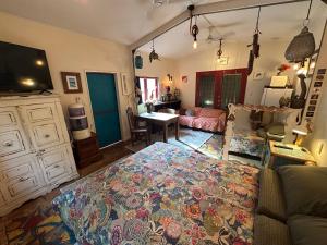 Gallery image of Broome bohemian poolside retreat in Cable Beach