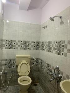 Ένα μπάνιο στο Hotel Comfort Stay