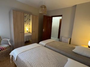 Gallery image of Moderne T2 avec balcon, parking et Wifi, animaux admis - FR-1-555-109 in Aix-les-Bains +6 photos