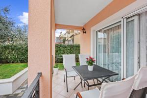 Vonkajšia záhrada v ubytovaní Apartment AnaKatarina