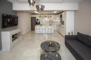 Fotografie z fotogalerie ubytování Aquamarine Luxury Suites v destinaci Archangelos