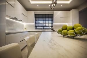 Fotografie z fotogalerie ubytování Aquamarine Luxury Suites v destinaci Archangelos + 44 fotografií