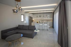 Fotografie z fotogalerie ubytování Aquamarine Luxury Suites v destinaci Archangelos