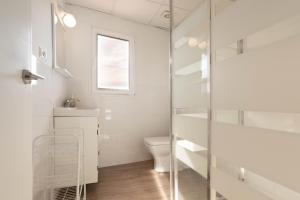 A bathroom at Apartamento Plaza Mayor Attic en Madrid