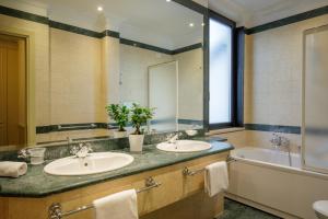 Koupelna v ubytování Donna Laura Palace by OMNIA hotels + 37 fotografií