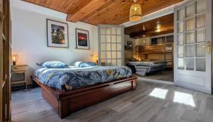 Katil atau katil-katil dalam bilik di Lou Refugi : Refuge de randonneurs 5* !