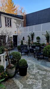 Κήπος έξω από το Jugend City Retreat 1 - Ålesund Apartment