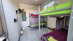 Postel nebo postele na pokoji v ubytování Meeting Point Hostel- Praia, also in Tarrafal & Fogo-NO CASH ACCEPTED