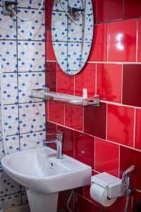 Koupelna v ubytování flamboyant hôtel + 32 fotografií
