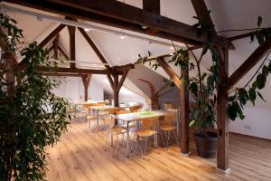 Restoran või mõni muu söögikoht majutusasutuses Hostel Jena