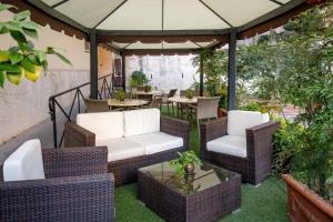 Posezení v ubytování Hotel Santa Costanza by OMNIA hotels