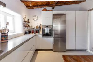 Kuchyň nebo kuchyňský kout v ubytování Can March Authentic Finca Central